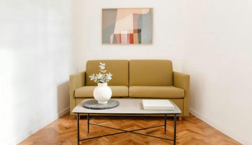 One-Bedroom Apartment with King Bed and Sofa Bed