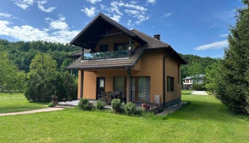 Villa with Garden View