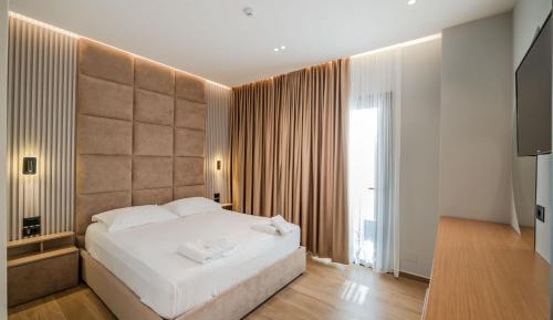 Deluxe Double Room with Balcony and Sea View