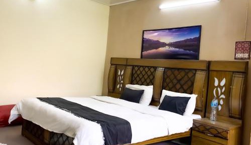 Double Room with Private Bathroom