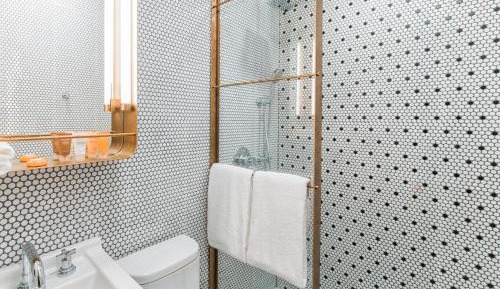 Queen Room - Disability Access