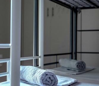 Single Bed in Mixed Dormitory Room