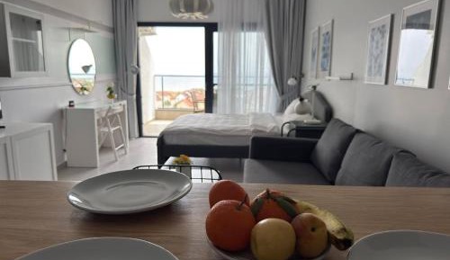 Studio with Sea View