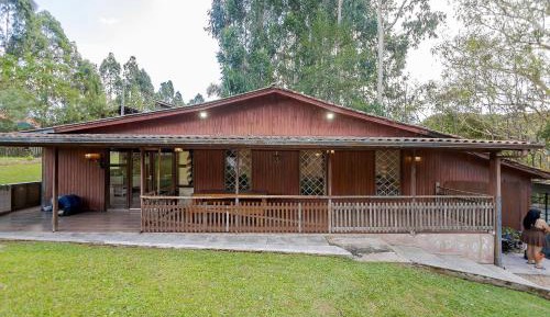 Bungalow with Garden View