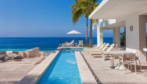 Two-Bedroom Apartment - Oceanfront 
