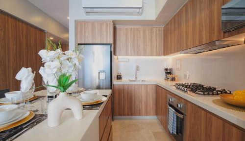 One-Bedroom Apartment with Ocean View