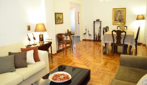 Deluxe Four-Bedroom Apartment