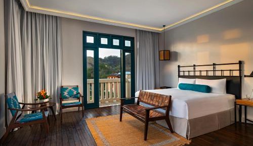King Suite with Balcony