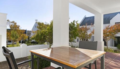 One-Bedroom Villa