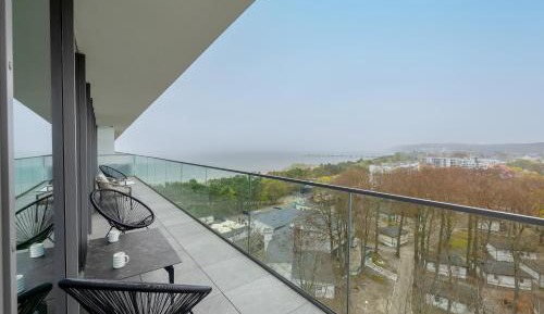 Two-Bedroom Apartment with Balcony and Sea View