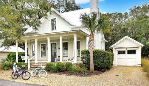 Four-Bedroom Holiday Home