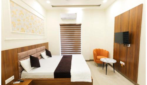 Standard King Room