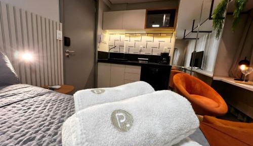 Studio Apartment with Queen Bed