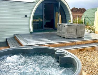 Deluxe Suite with Spa Bath