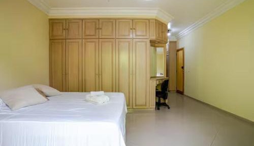 Deluxe Suite with Spa Bath