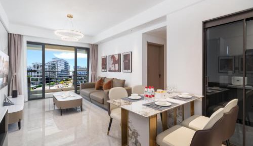 Deluxe Family Suite