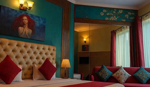 Deluxe Double Room (2 Adults + 1 Child)
