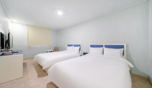 Superior Twin Room with Sea View