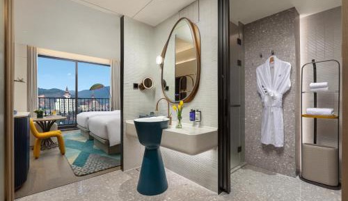 Standard Twin Room with Balcony