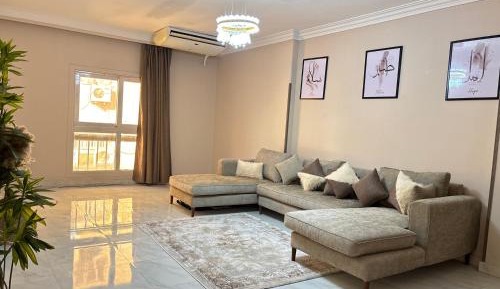Three-Bedroom Deluxe Apartment