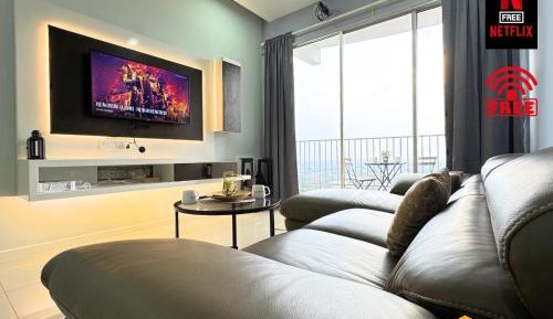 Three-Bedroom Deluxe Apartment
