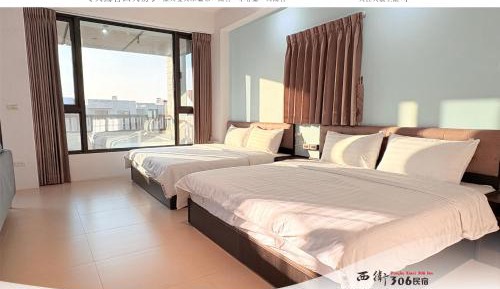 Deluxe Queen Room with Two Queen Beds