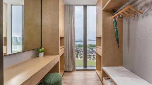 Premium King Room