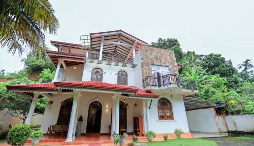 Villa with Garden View