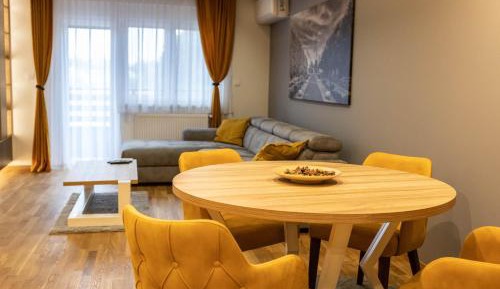 One-Bedroom Apartment with View
