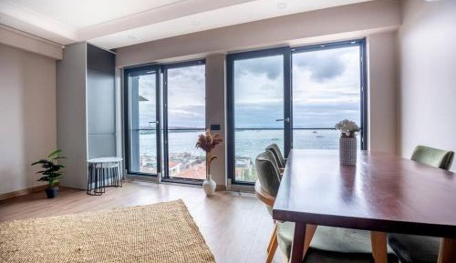 Two-Bedroom Apartment with Sea View