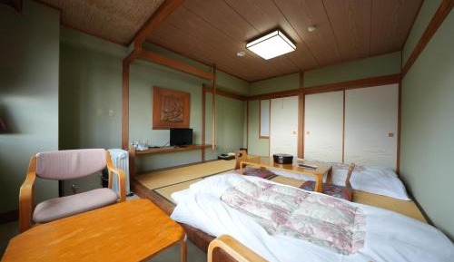 Japanese-Style Room