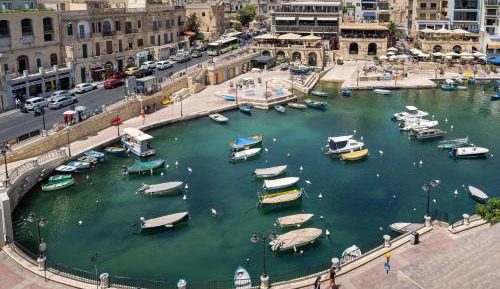 4-Bed Mixed Dormitory Room