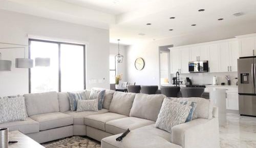 Three-Bedroom Holiday Home 