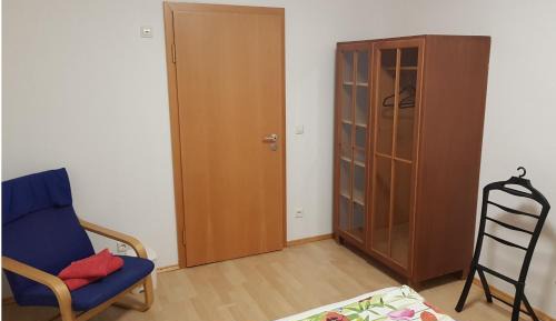 Single Room with Shared Bathroom