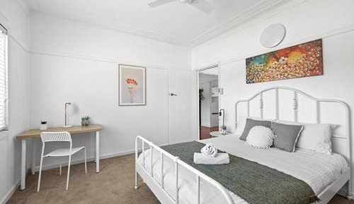 Queen Room with Shared Bathroom