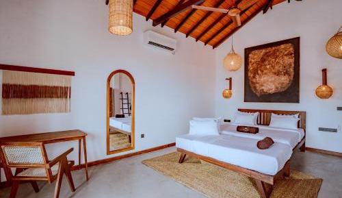Deluxe Double Room with Balcony and Sea View