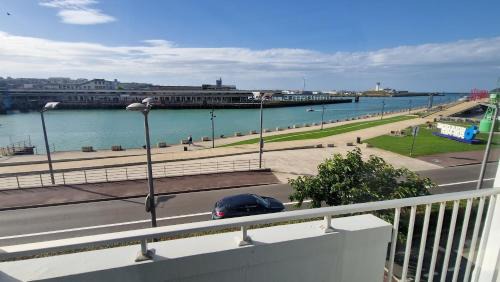 Double Room with Balcony and Sea View