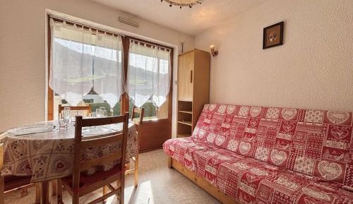 Apartment (4 Adults)