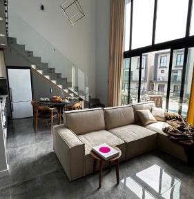 Three-Bedroom Apartment with Balcony