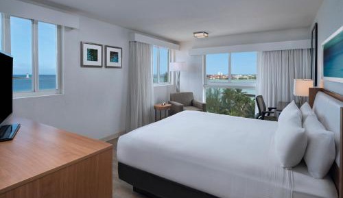 Large King Room with Oceanfront
