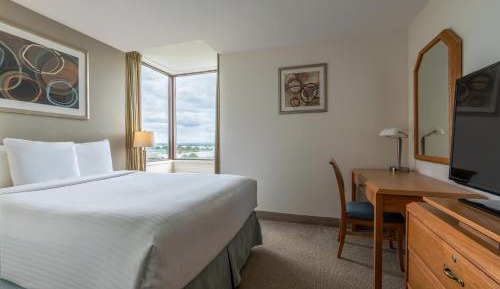 Quadruple Room with Private Bathroom