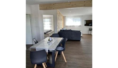 One-Bedroom Holiday Home