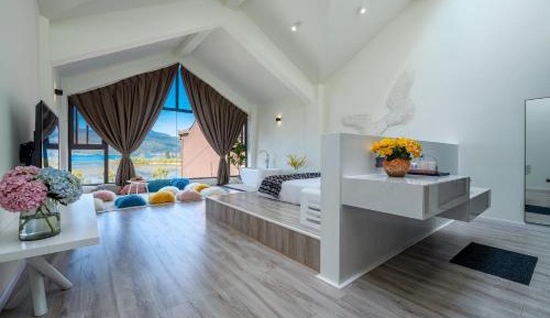 Deluxe Double Room with Sea View