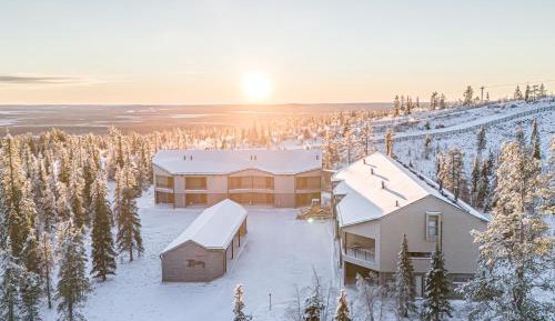 Apartment with Mountain View