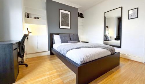 Double Room with Shared Bathroom