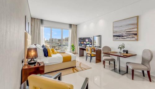 Studio Apartment with Balcony