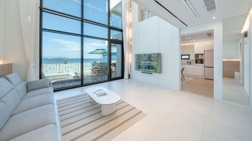Studio 1