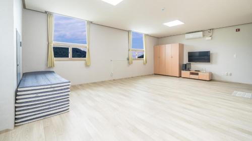 Studio 1