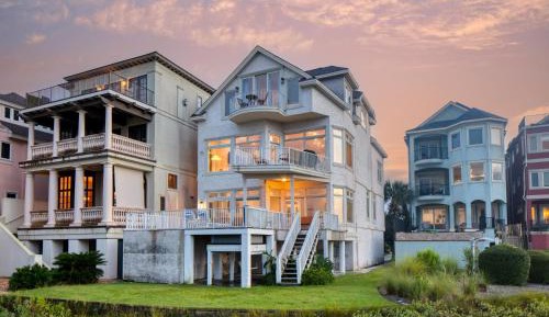 Six-Bedroom House