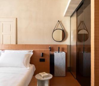 Superior King Room with Spa Bath and Balcony